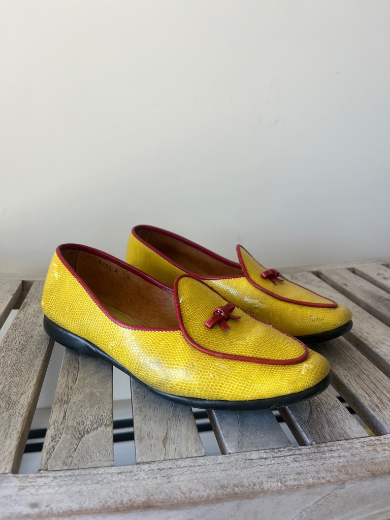 Rare Belgium Shoes Yellow Lizard Embossed Loafers W/ Red Trim Bow | Size 6